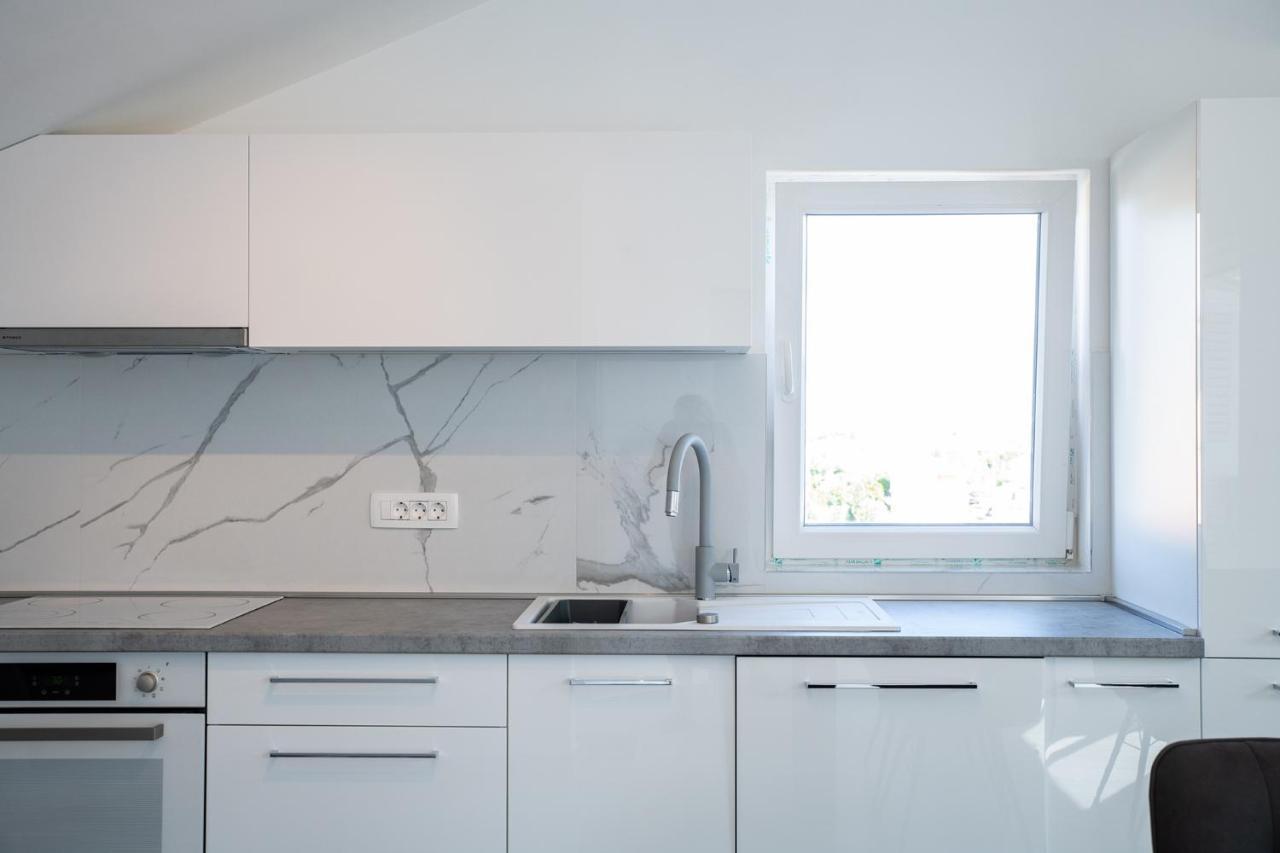 Apartmani Vrtodusic Banjol Екстер'єр фото
