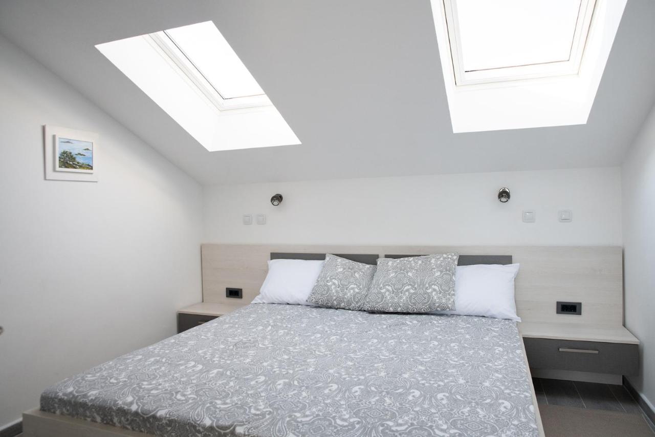 Apartmani Vrtodusic Banjol Екстер'єр фото
