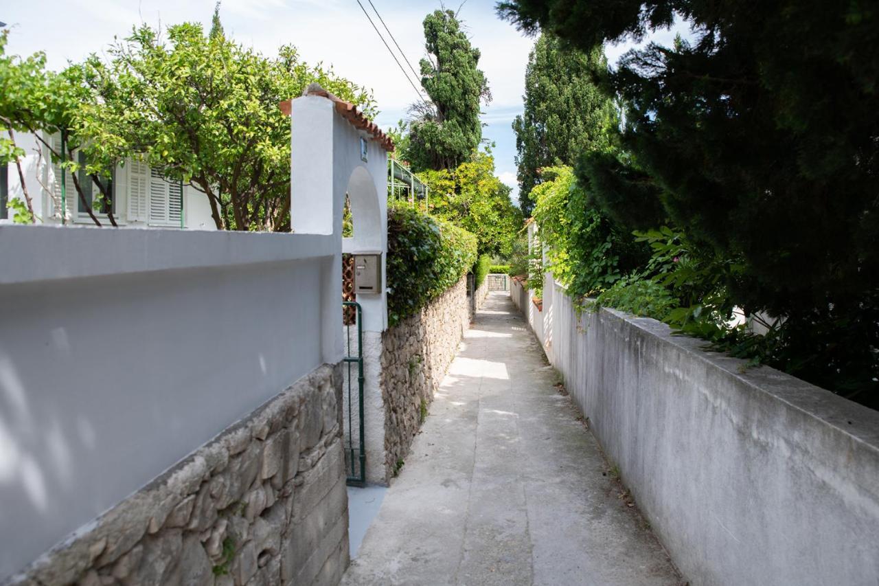Apartmani Vrtodusic Banjol Екстер'єр фото