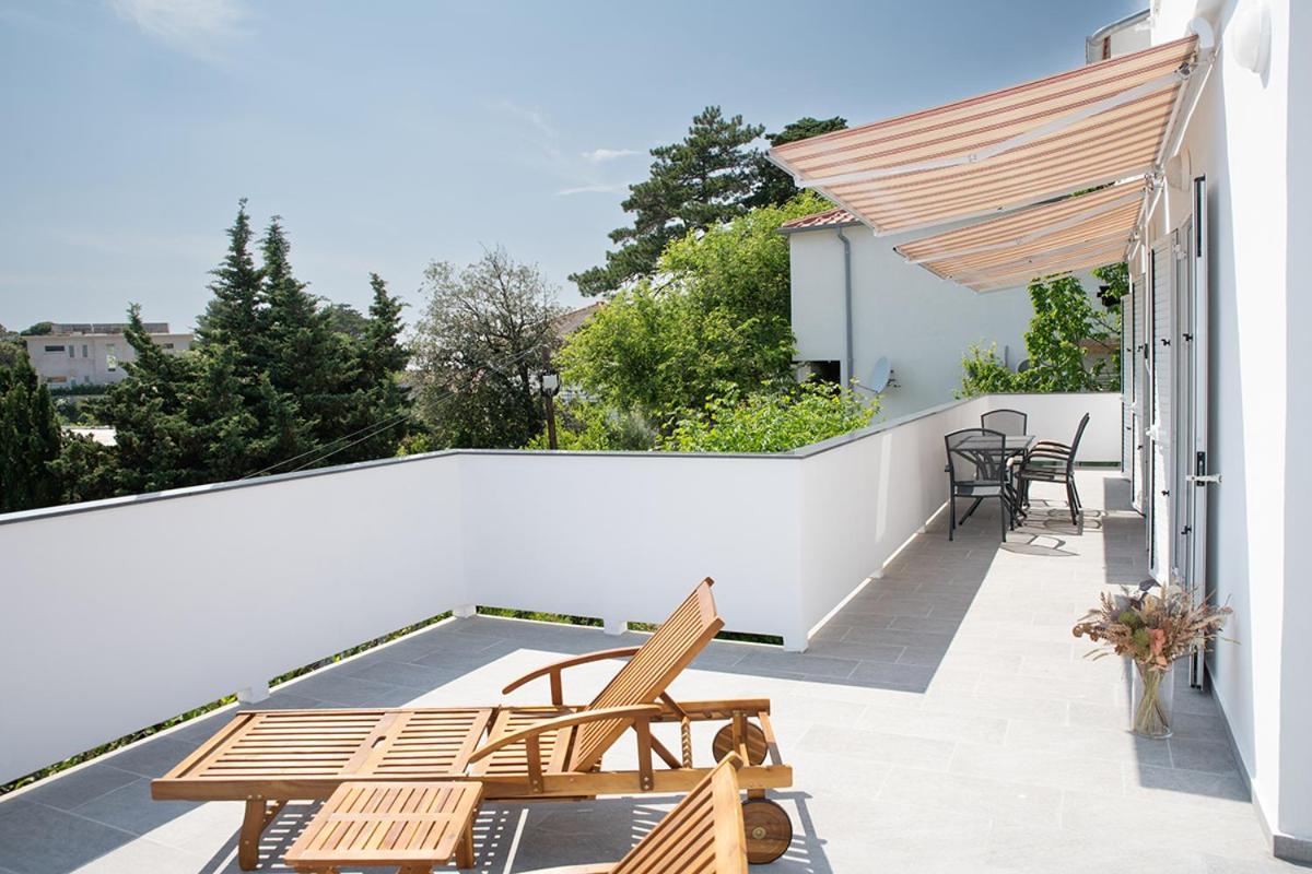 Apartmani Vrtodusic Banjol Екстер'єр фото
